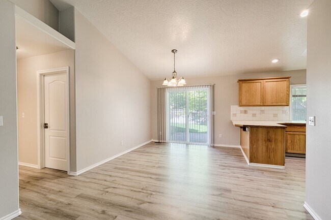 Building Photo - Remodeled Boise home with 4 bedrooms