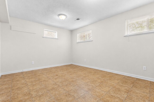 Building Photo - 3330 Tisdale Dr