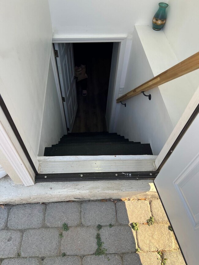 Building Photo - 236 Oak Terrace