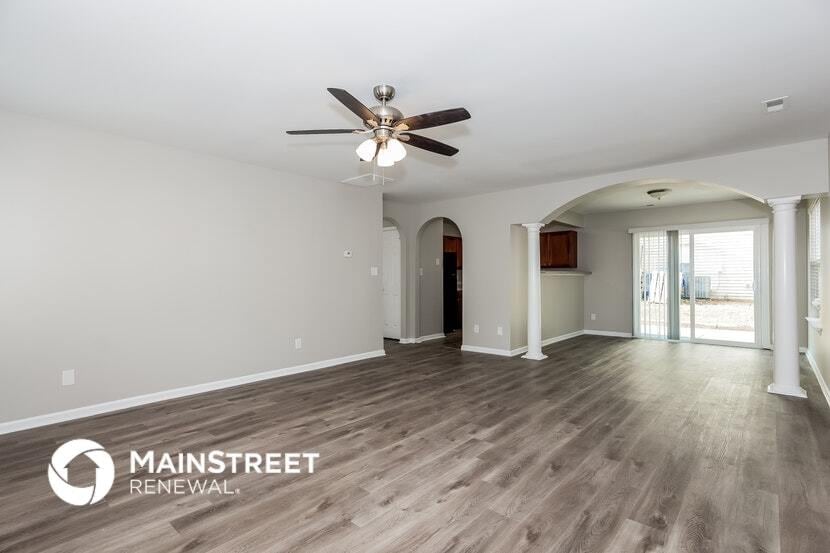 Building Photo - 1135 Larkspur Ln