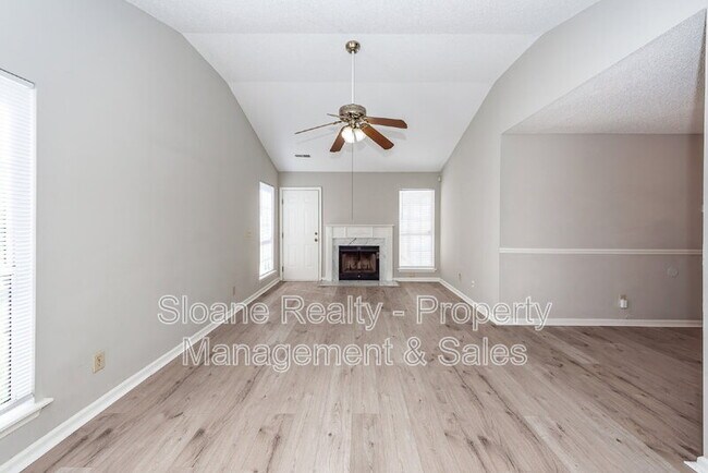 Building Photo - 5161 Eastway St