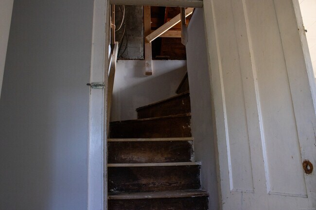 Building Photo - 34 Fair St