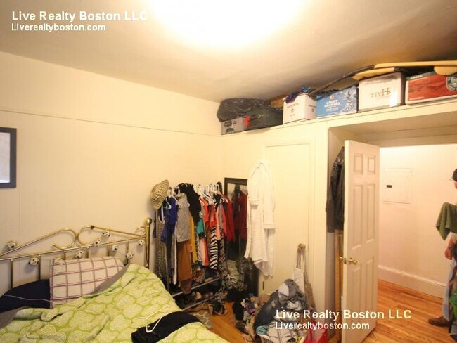 Building Photo - 215 Harvard Ave