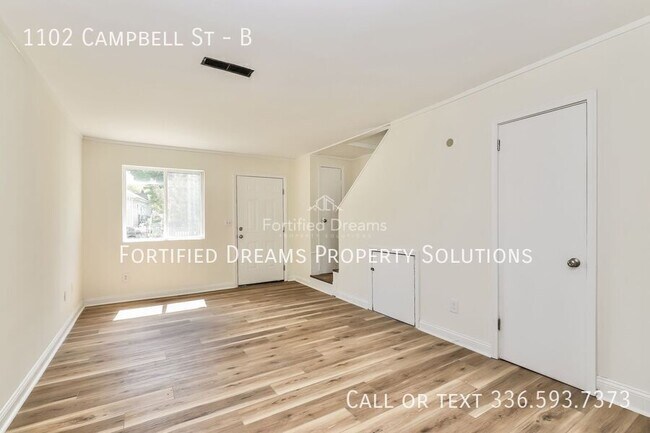 Building Photo - 1102 Campbell St
