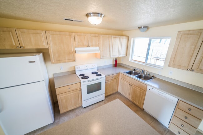 Building Photo - Newer 3 Bedroom Home for Rent