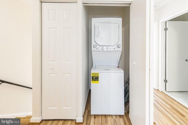 Building Photo - 2232 Southgate Square