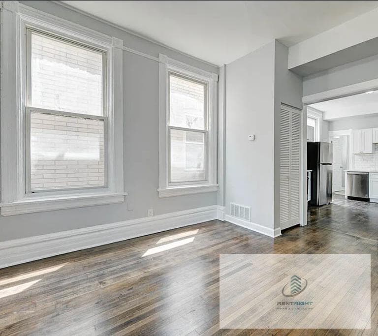 Building Photo - 2926 S Wallace St