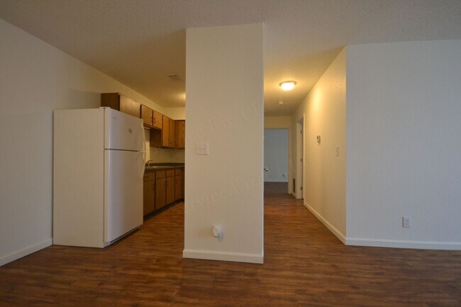 Building Photo - Buffalo Apartments (Bison Terrace)