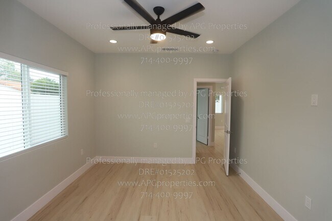 Building Photo - 9565 Mansor Ave
