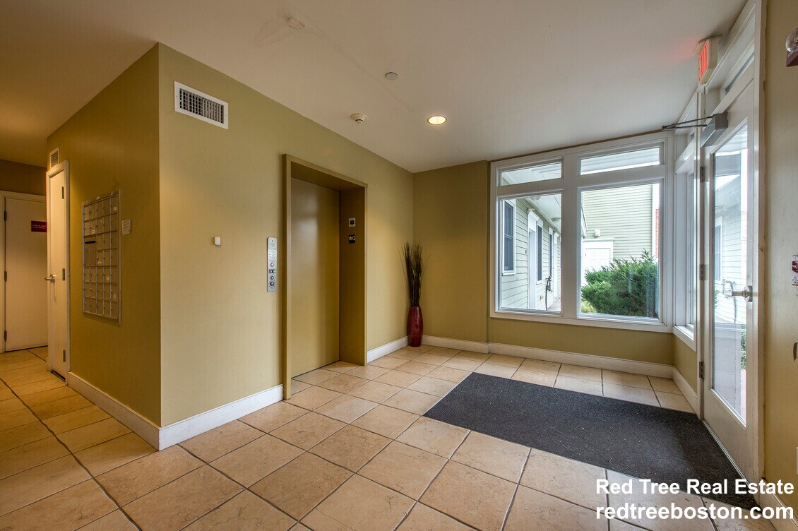 Building Photo - 110 Second St. Unit 109