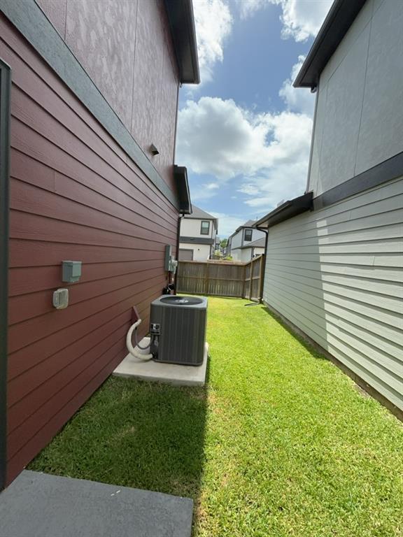 Building Photo - 1542 Park Path Dr