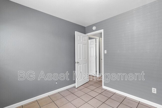 Building Photo - 1529 23rd St