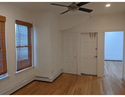 Building Photo - 19 Cambria St