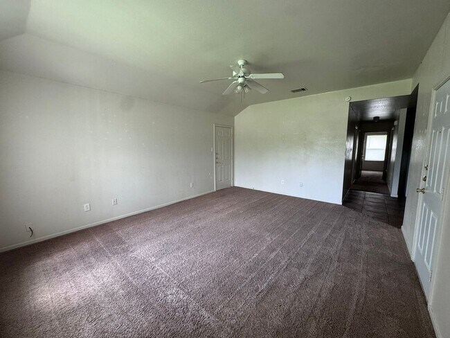 Building Photo - 1430 Shoshoni Trail