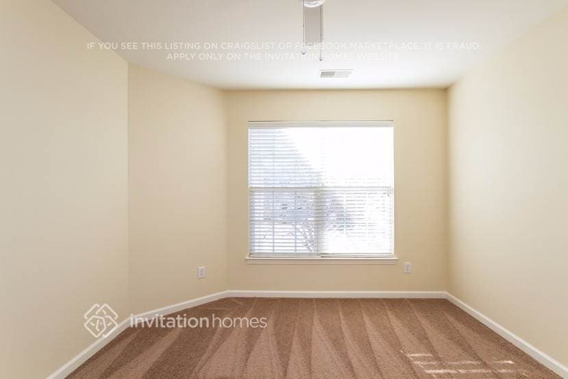 Building Photo - 9834 Edinburgh Ln