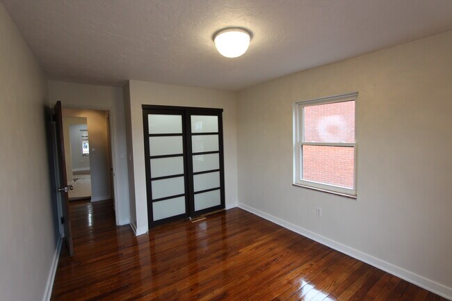 Building Photo - 4511 Main St