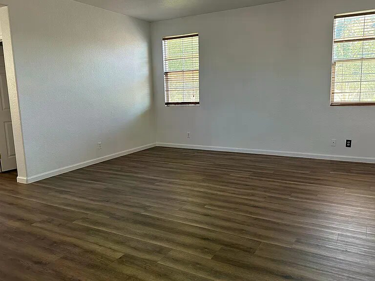 Building Photo - 2230 Gibralter Ln