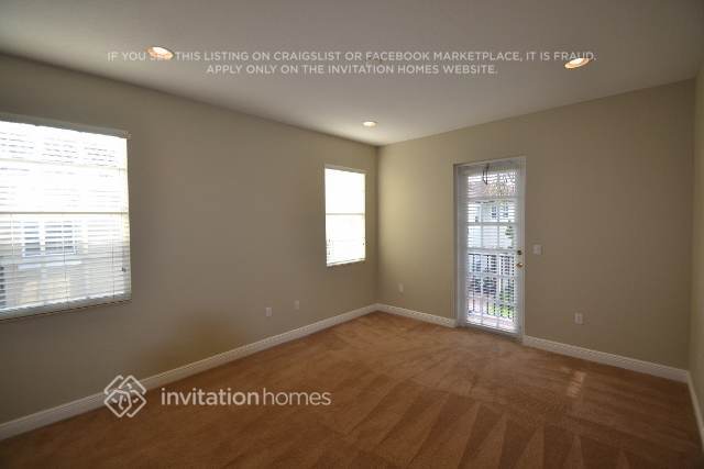Building Photo - 6889 Julia Gardens Dr