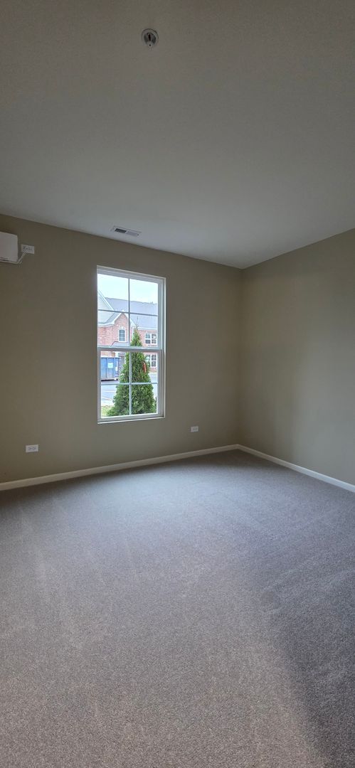 Building Photo - Chestnut - 2Br/2Ba Rental Home - First Floor