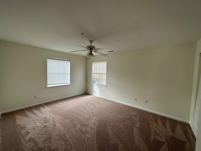 Building Photo - 1101 Caitlins Way