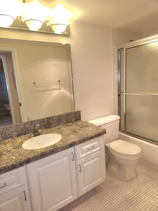 Building Photo - 4053 Wolverton C