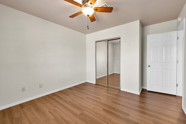 Building Photo - 57815 Desert Gold Dr