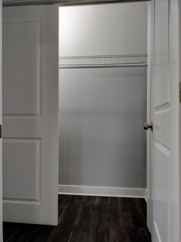 Building Photo - 1945 W 48th St