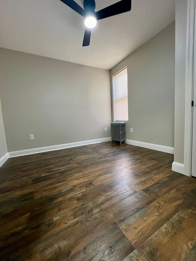 Building Photo - Gorgeous 3-Bedroom Townhome in Juniata! Available NOW!