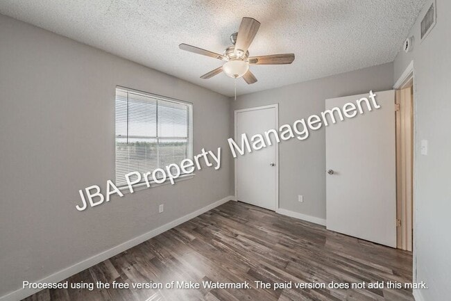 Building Photo - 1782 Farleigh-