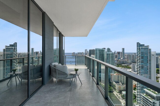 Building Photo - 788 NE 23rd St