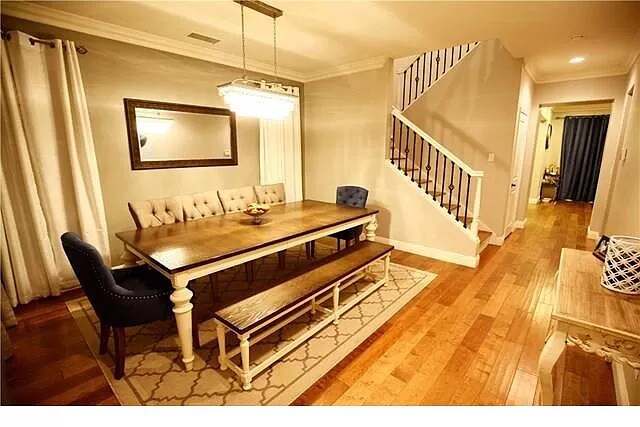 Building Photo - 15761 Crestwood Ave