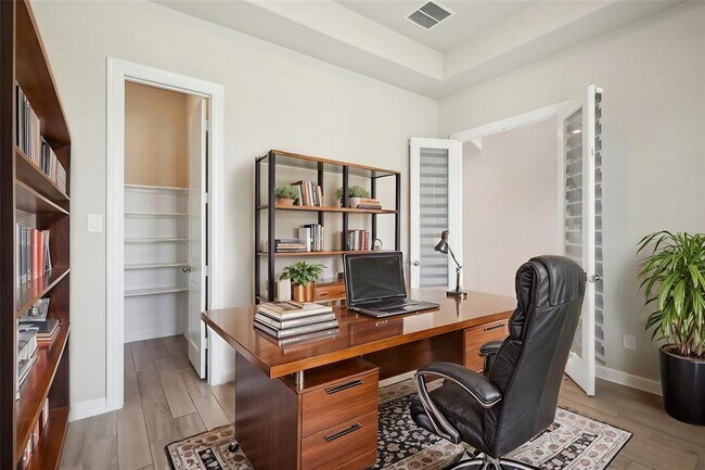 Building Photo - 29446 Westhope Dr