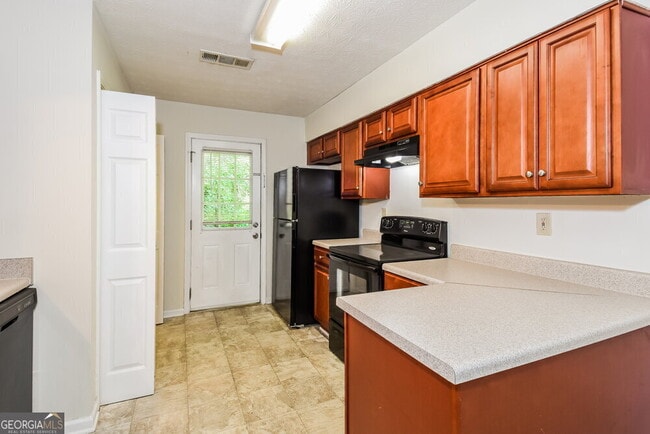Building Photo - 320 Freeport Dr