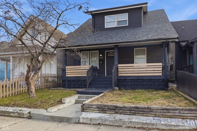 Building Photo - 1435 S Illinois St