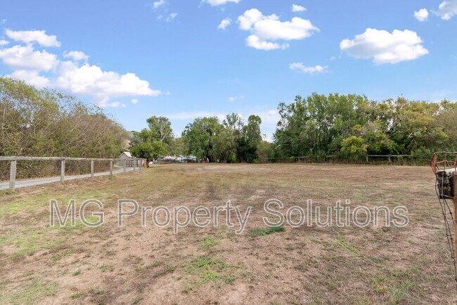 Building Photo - 5151 Nicasio Valley Rd