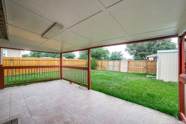 Building Photo - 11462 Country Canyon