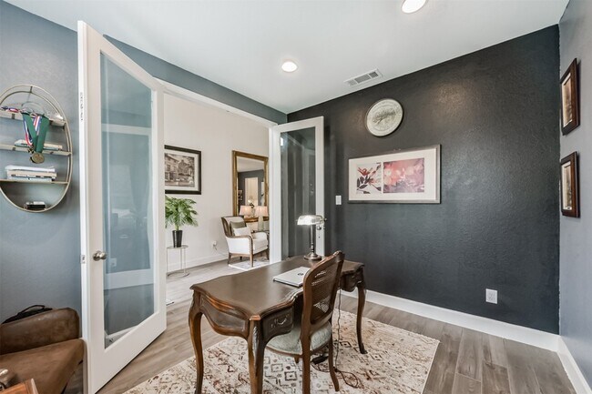 Building Photo - 27208 Starry Oaks Dr
