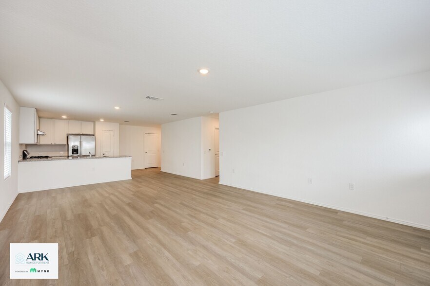 Building Photo - 11915 Cink Dr