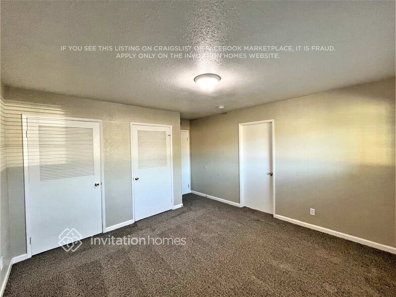 Building Photo - 640 W El Camino Ave