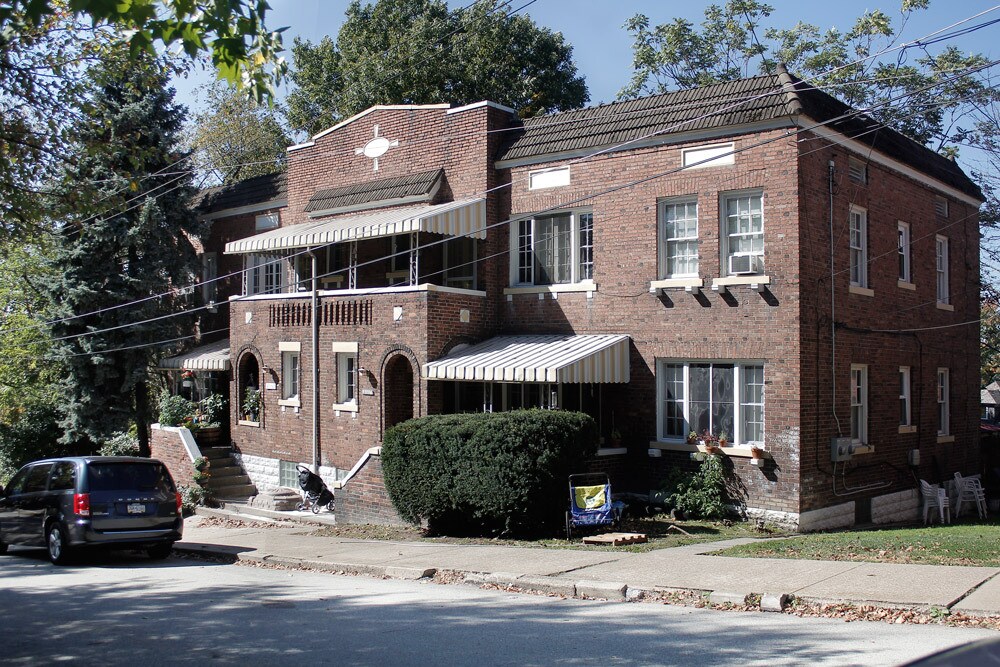 Building Photo - 8007 St Lawrence Ave