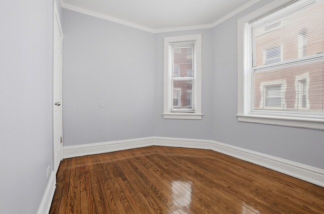Building Photo - 7816 S Cornell Ave