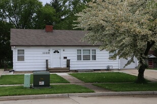 Building Photo - 1109 W 20th St