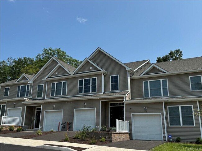 Building Photo - 16 Pinto Rd