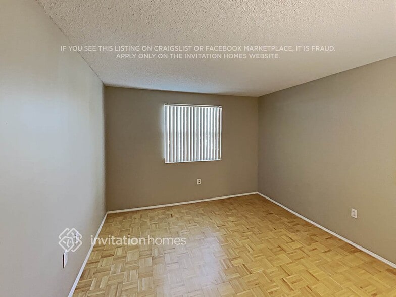 Building Photo - 4311 SW 72nd Terrace