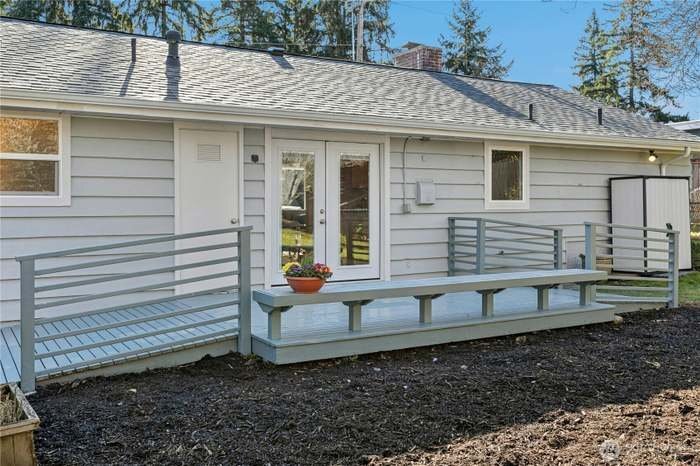 Building Photo - 16326 Lake Hills Blvd