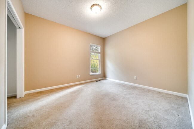 Building Photo - 107 Havenwood Ct