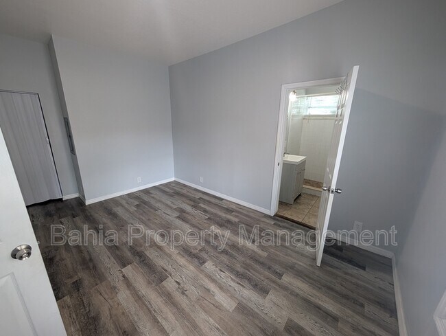 Building Photo - 103 S Westland Ave