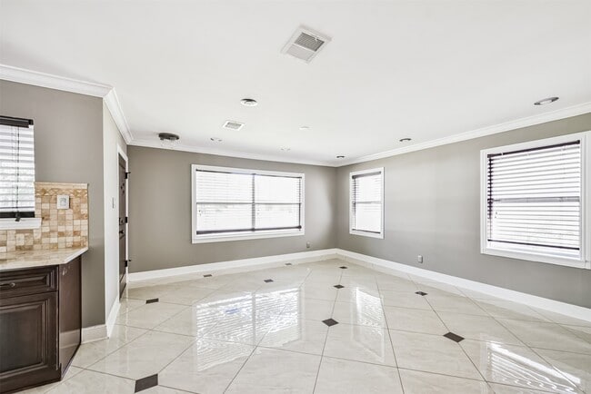 Building Photo - 6833 Concho St