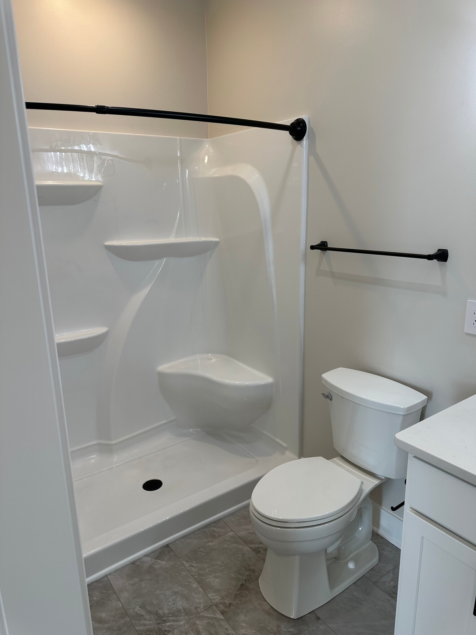 Building Photo - 251 Liam Ln