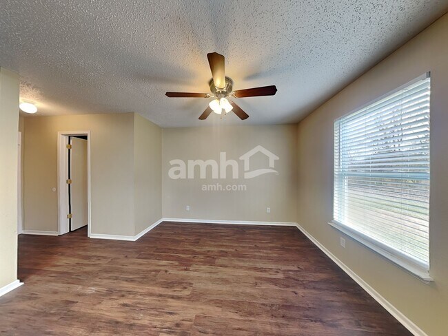 Building Photo - 536 Runnymede Ct